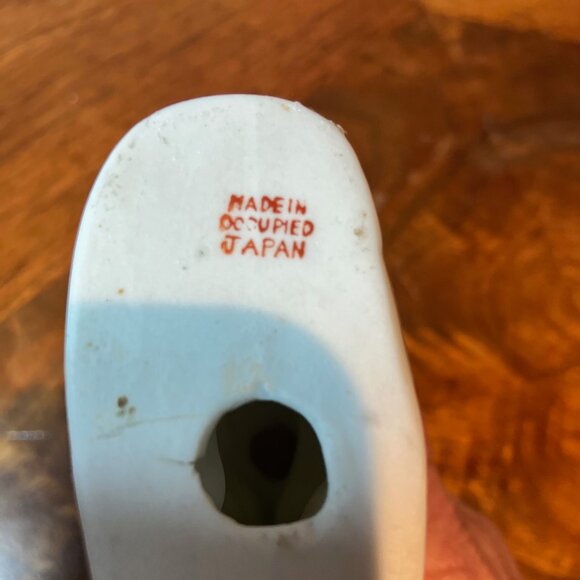 Pair of Occupied Japan (1940's) Ceramic Children Figurines - Picture 9 of 9